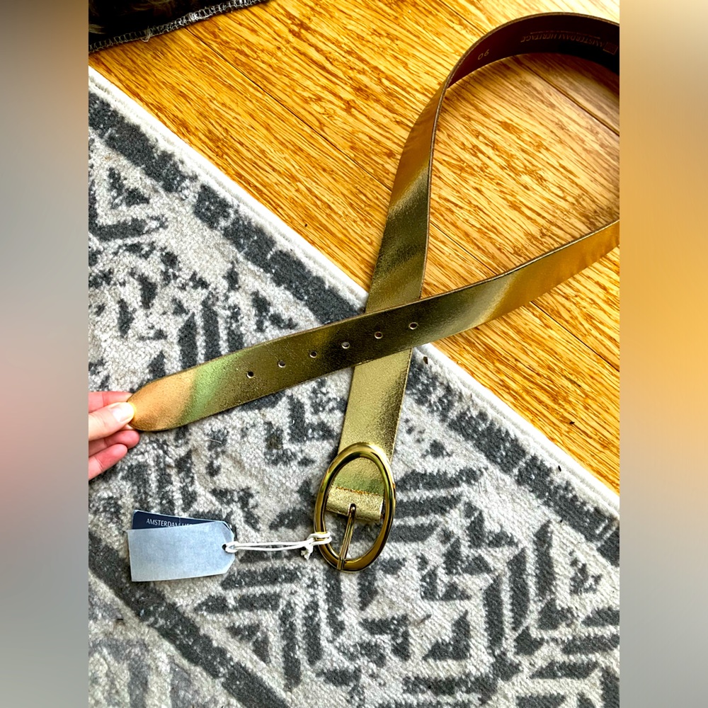 Light gold Amsterdam Heritage leather belt with large oval buckle